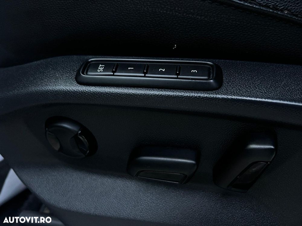 Volkswagen Tiguan - 13