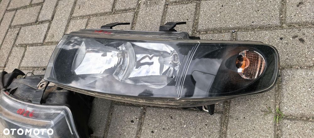 LAMPA LEWA PRAWA KOMPLET REFLEKTOR PRZÓD LEWY PRAWY SEAT LEON I TOLEDO II 2 - 3