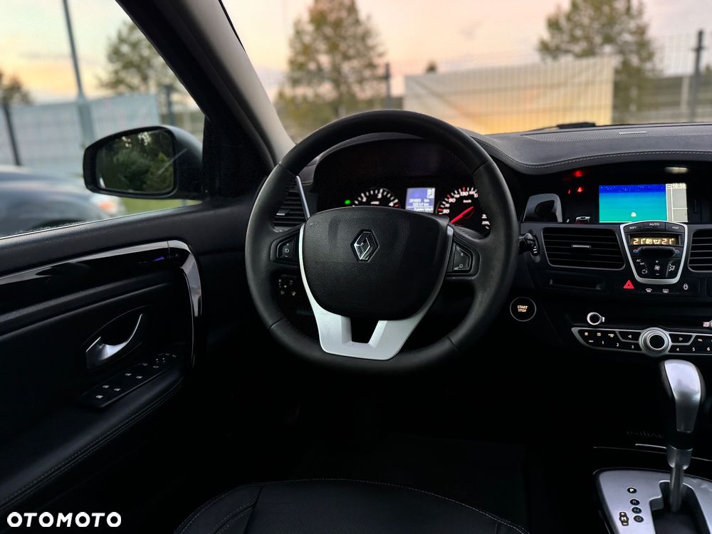 Renault Laguna 2.0 dCi Initiale - 29