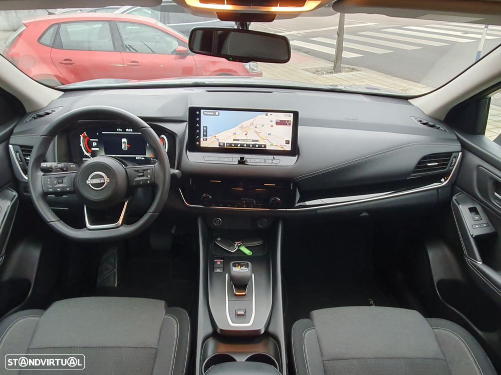 Nissan Qashqai 1.3 DIG-T N-Connecta Xtronic - 13