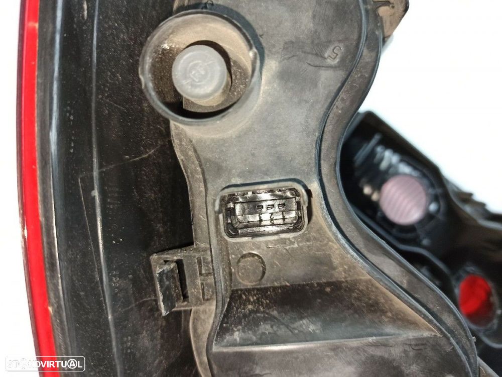 FAROLIM TRASEIRO ESQUERDO RENAULT MEGANE II BERLINA 3P CONFORT DYNAMIQUE - 3