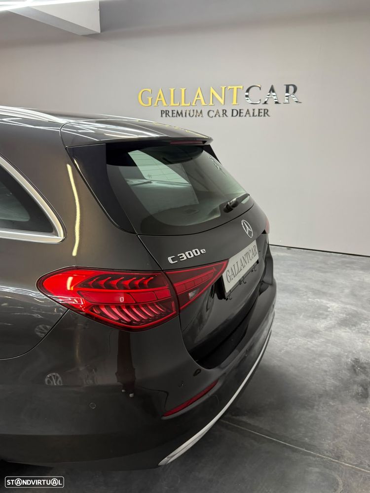 Mercedes-Benz C 300 e Avantgarde - 30