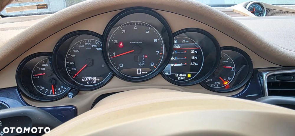 Porsche Panamera 4 PDK - 19