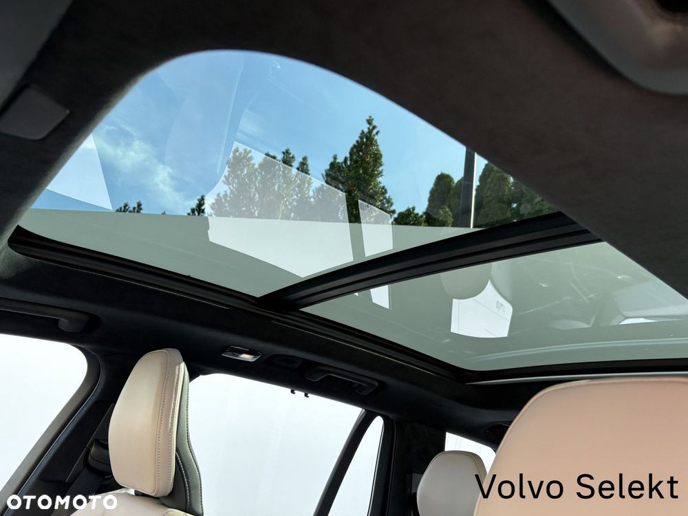Volvo XC 90 - 23