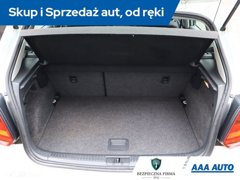 Volkswagen Polo - 15