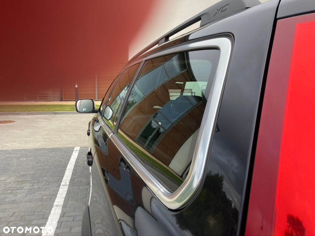 Volvo XC 70 2.4D Momentum - 8
