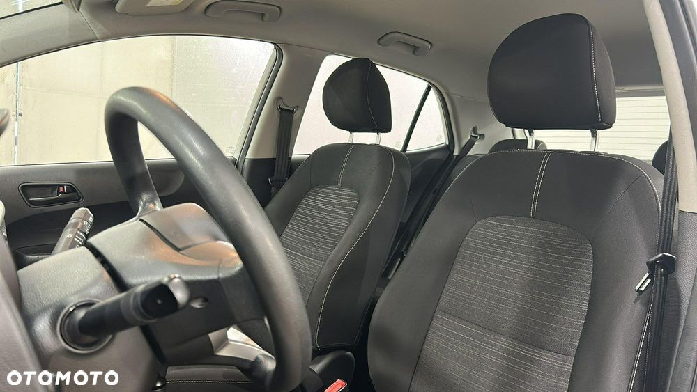 Kia Picanto 1.0 M - 10