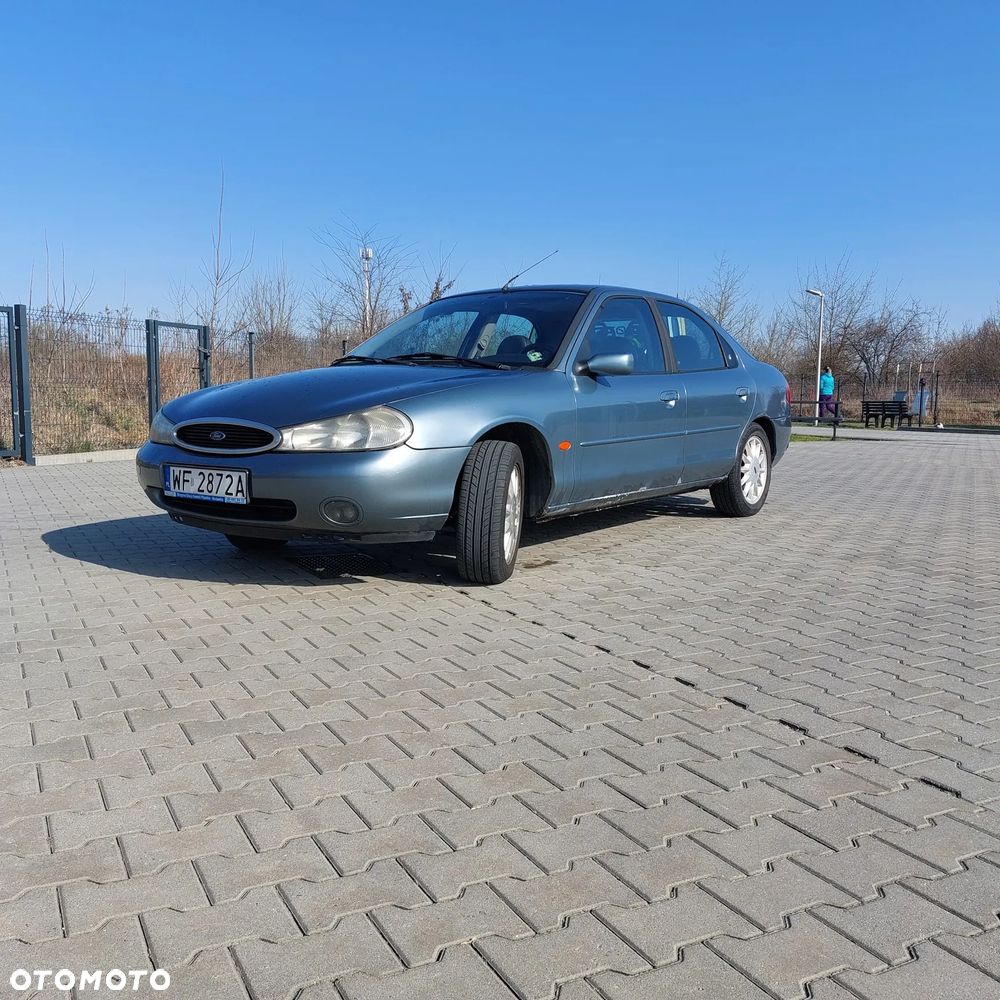 Ford Mondeo 2.5 Ghia - 1