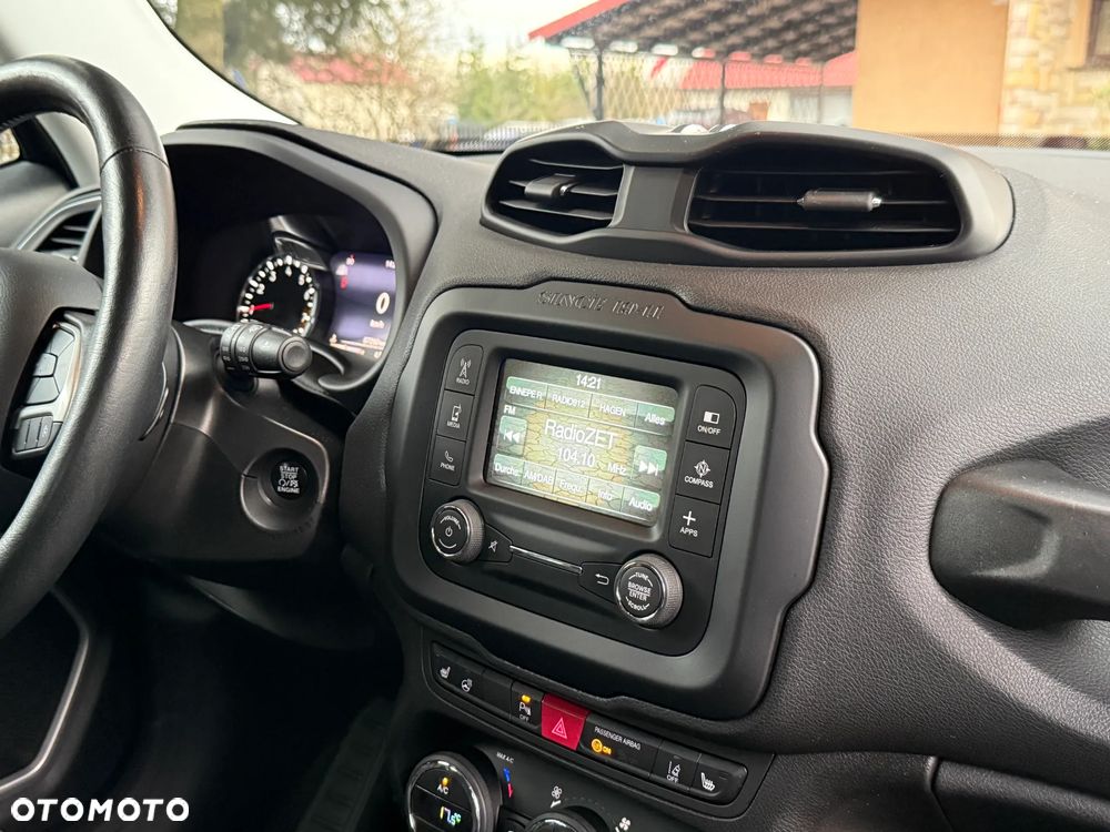 Jeep Renegade 1.4 MultiAir Limited - 29