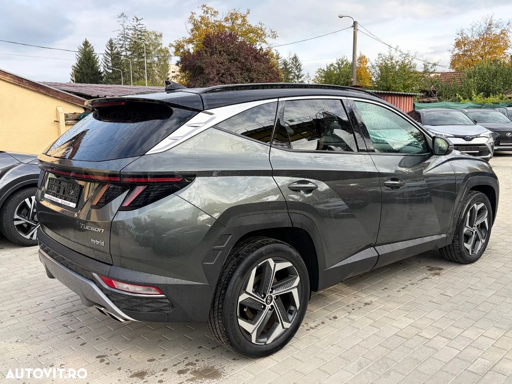 Hyundai Tucson 1.6 T-GDi HEV 2WD Select - 16