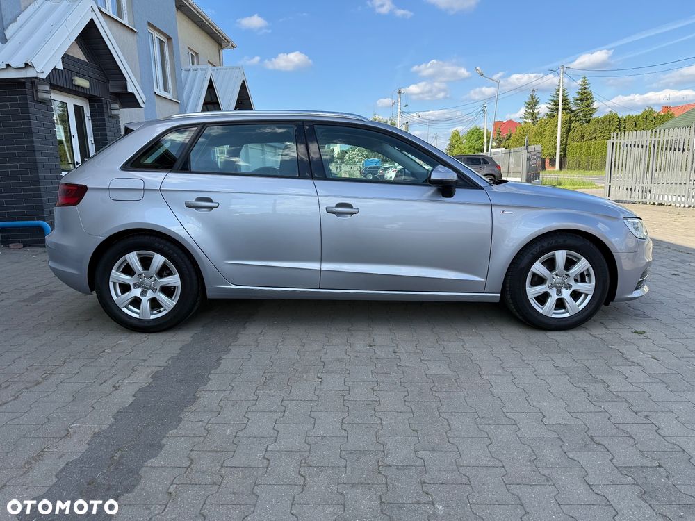 Audi A3 Sportback 2.0 TDI Attraction - 9