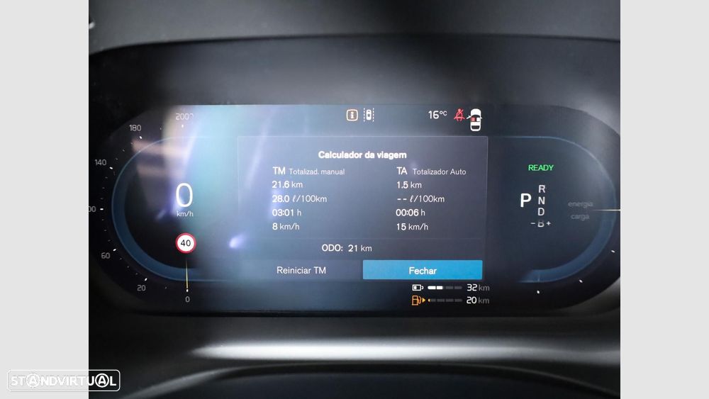 Volvo XC 60 2.0 T6 PHEV Plus Dark AWD — fotografia 12