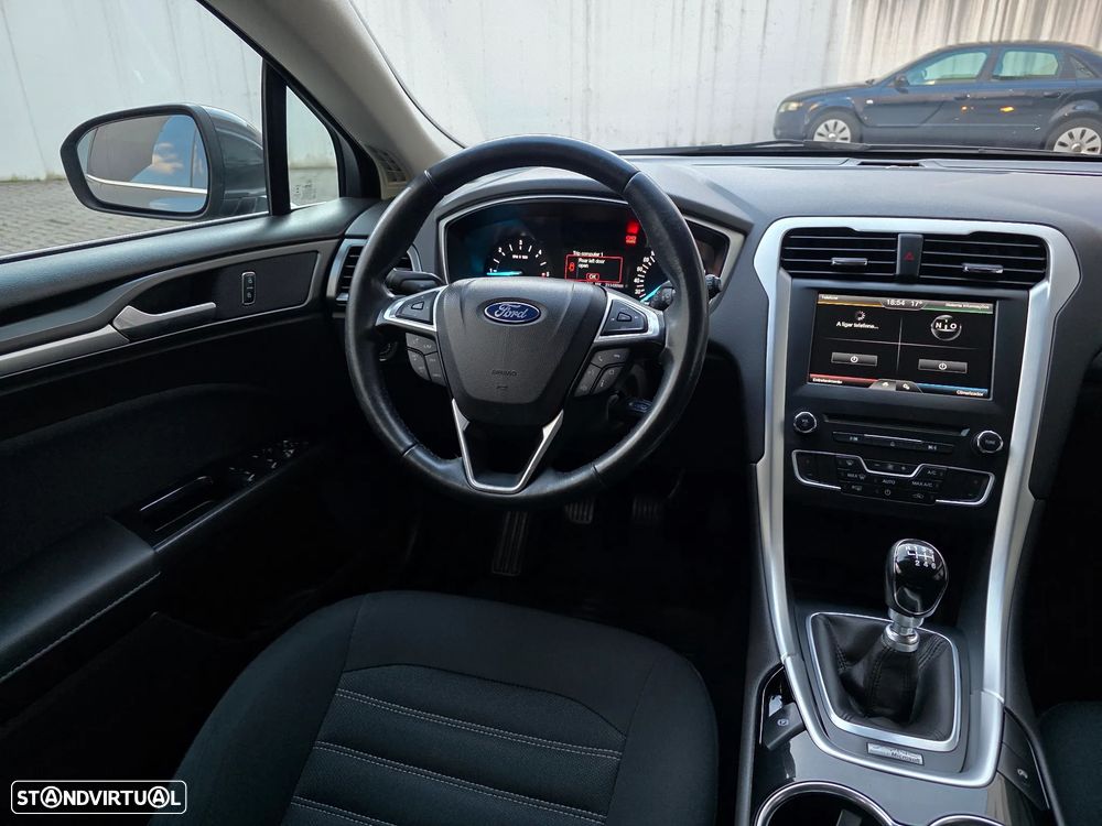 Ford Mondeo SW 1.5 TDCi Titanium - 37