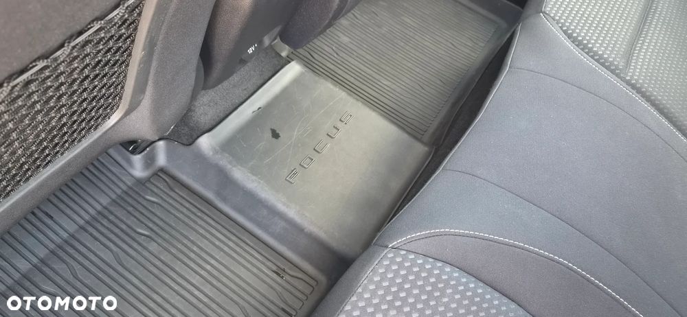 Ford Focus 1.5 EcoBlue Trend - 12