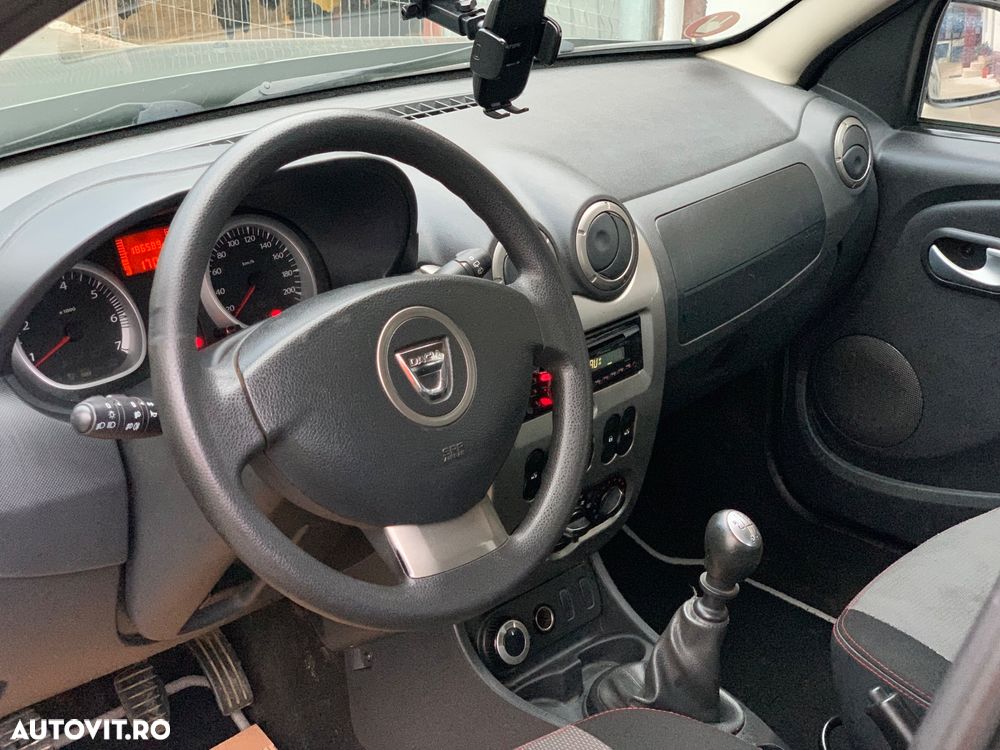 Dacia Duster 1.5 dCi 4x4 Laureate - 12