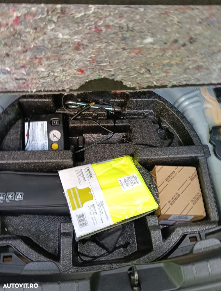 Toyota Yaris 1.5 L VVT-iE Start - 12