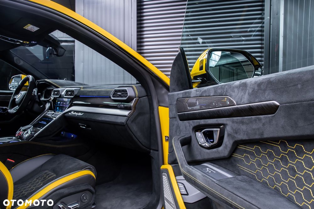 Lamborghini Urus - 28