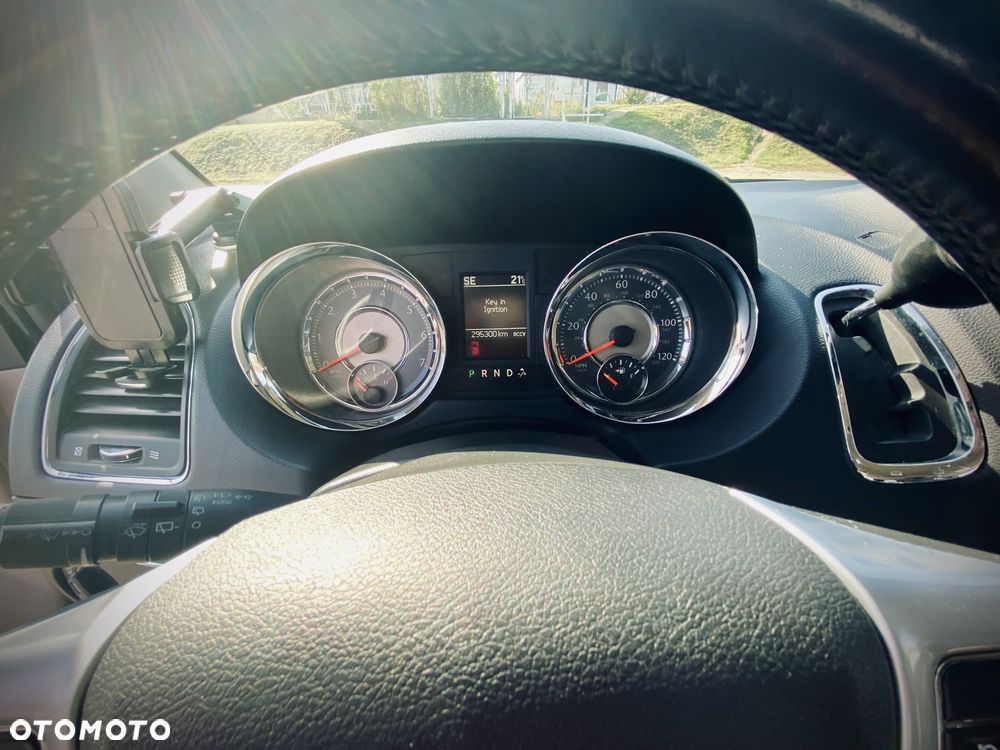 Chrysler Town & Country 3.6 Touring - 14