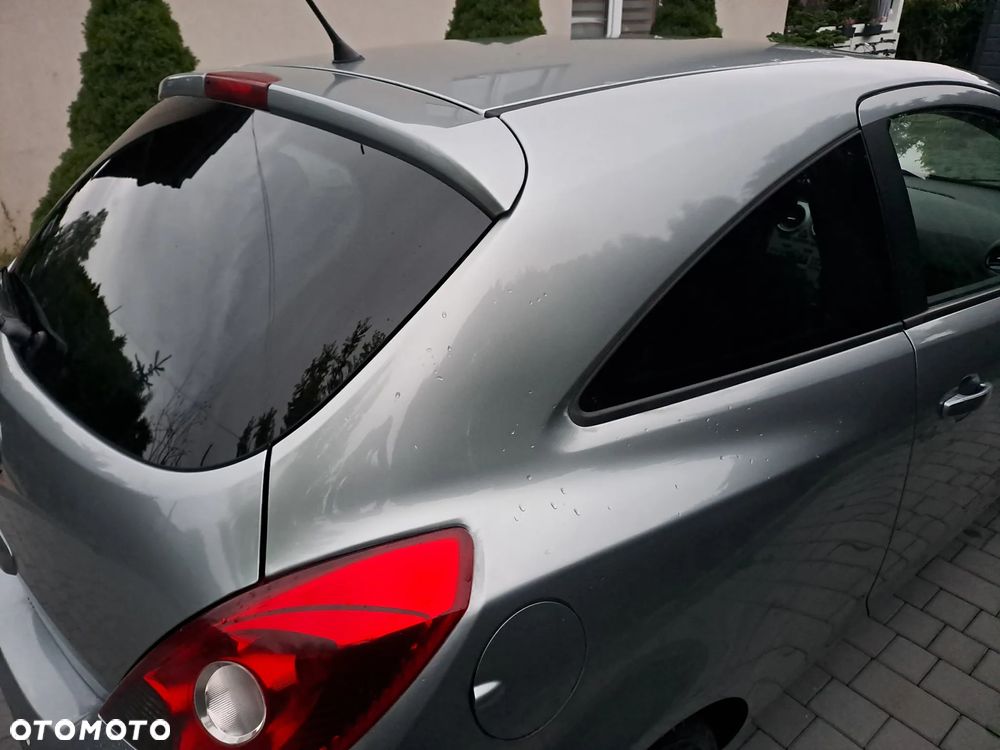 Opel Corsa 1.4 16V Satellite - 6