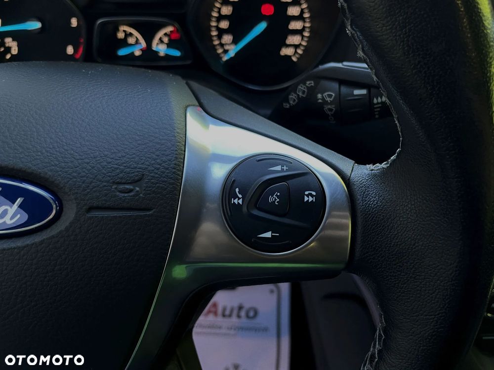 Ford Kuga 2.0 TDCi 4x4 Titanium - 23