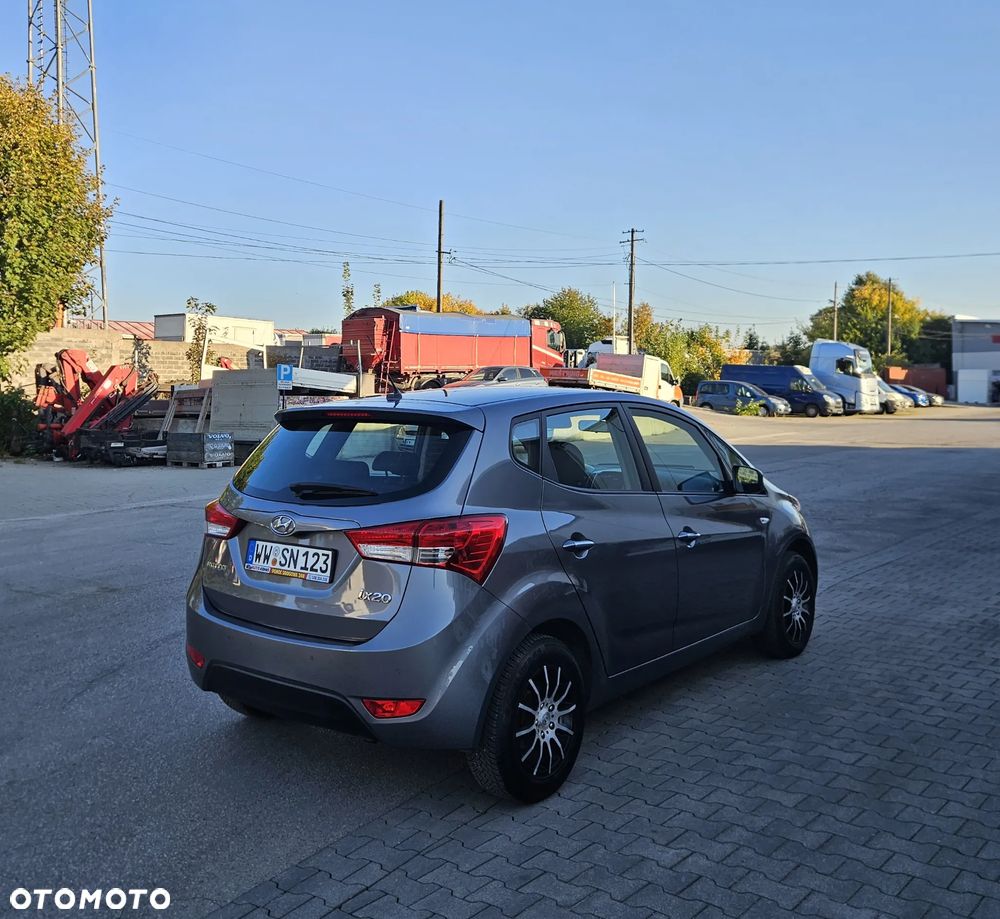 Hyundai ix20 - 6