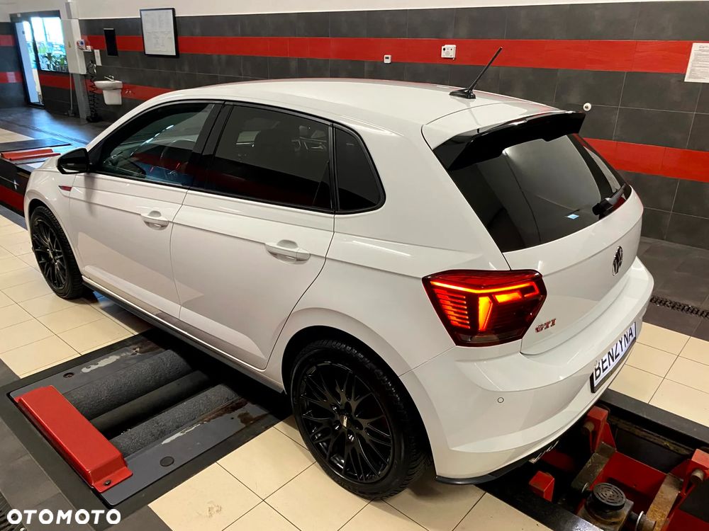 Volkswagen Polo 2.0 TSI OPF DSG GTI - 16