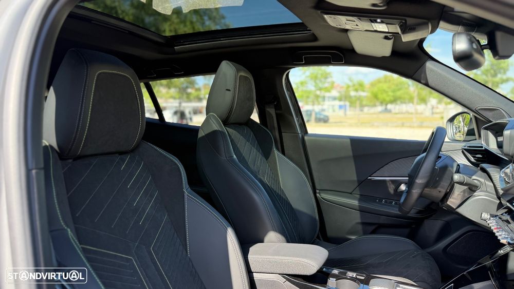 Peugeot e-2008 54 kWh GT - 43