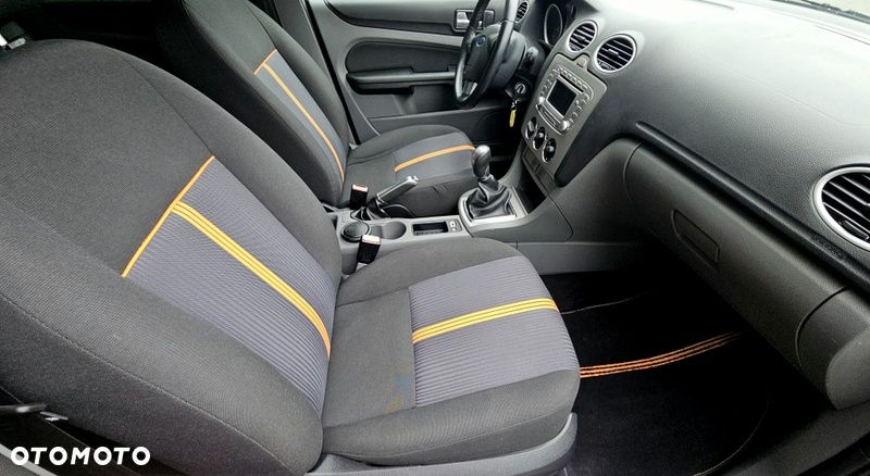 Ford Focus 1.6 16V Black Magic - 19