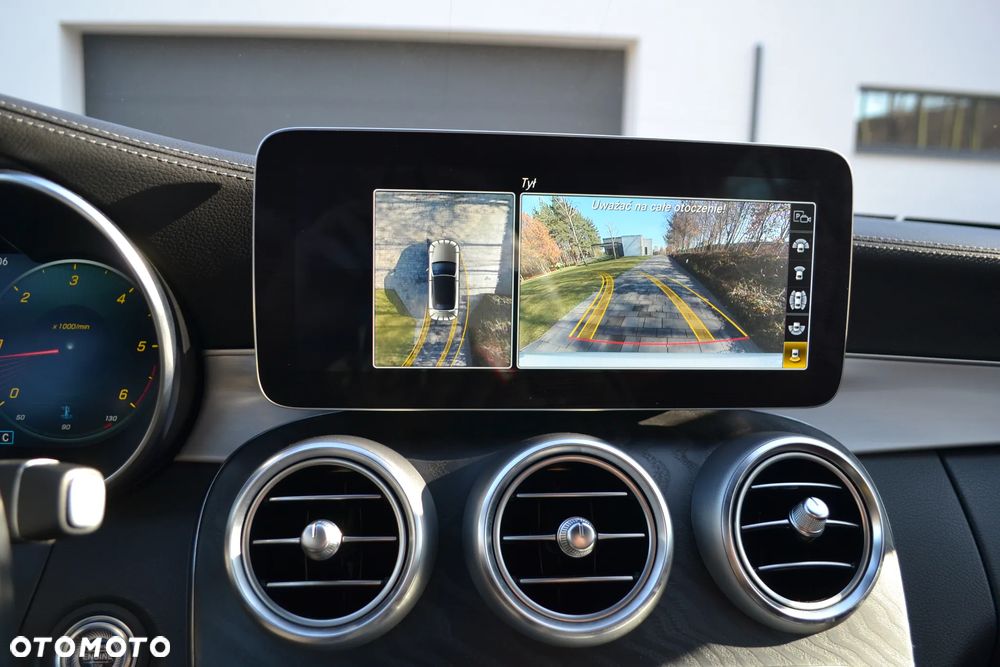 Mercedes-Benz Klasa C 220 d Cabrio 9G-TRONIC AMG Line - 14