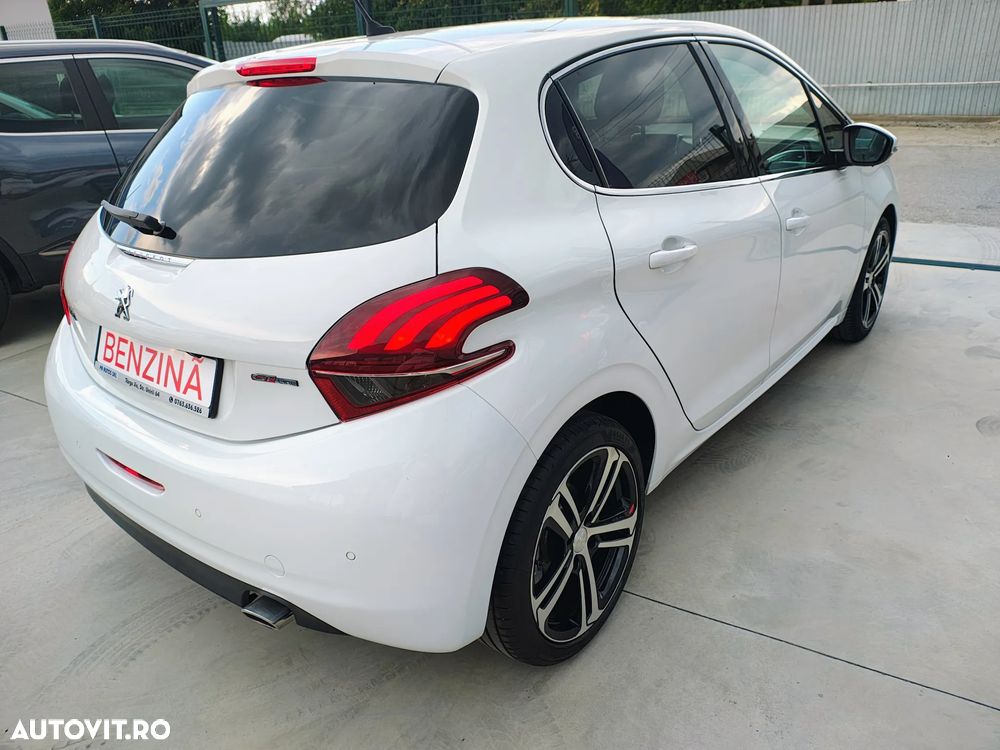 Peugeot 208 - 22