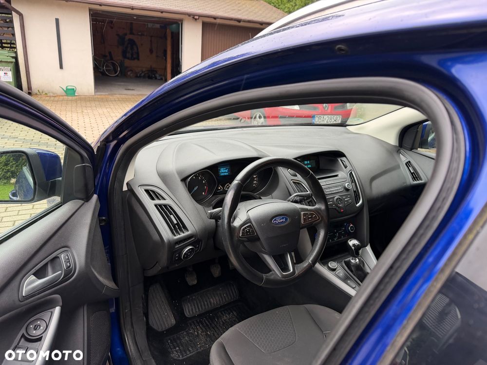 Ford Focus 1.0 EcoBoost Trend - 11