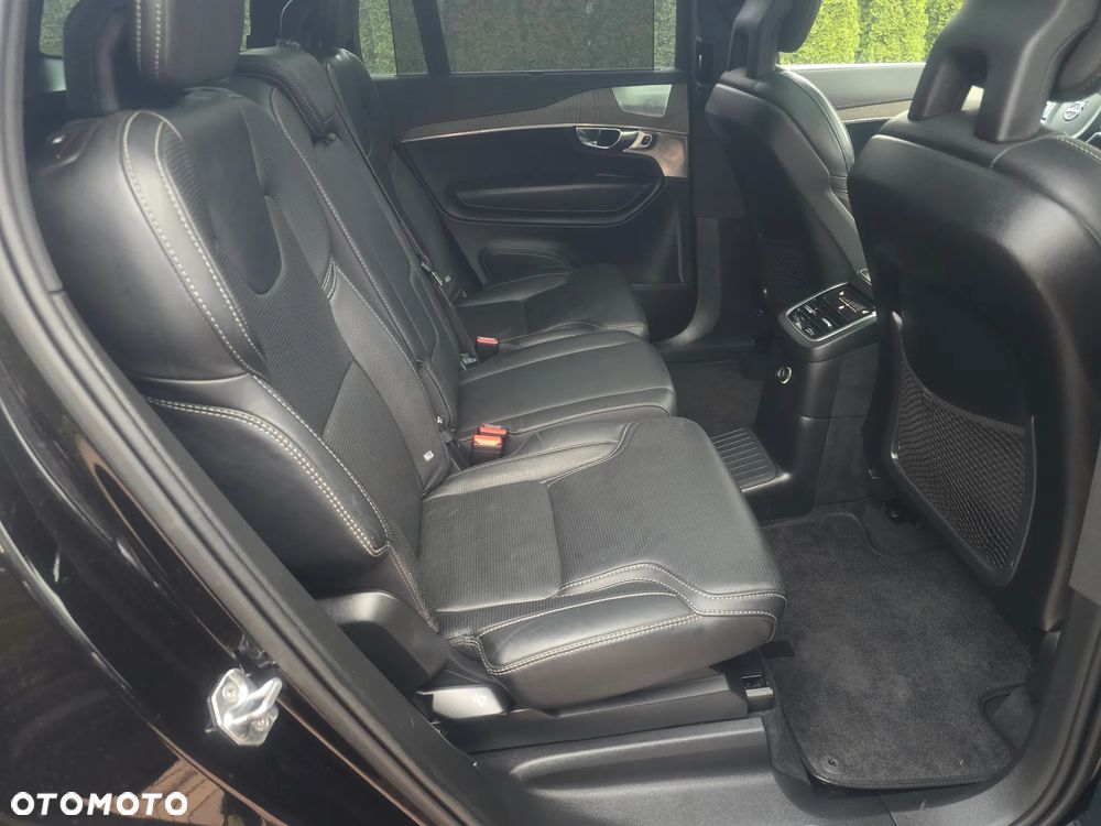 Volvo XC 90 T8 AWD Plug-In Hybrid Inscription 7os - 32