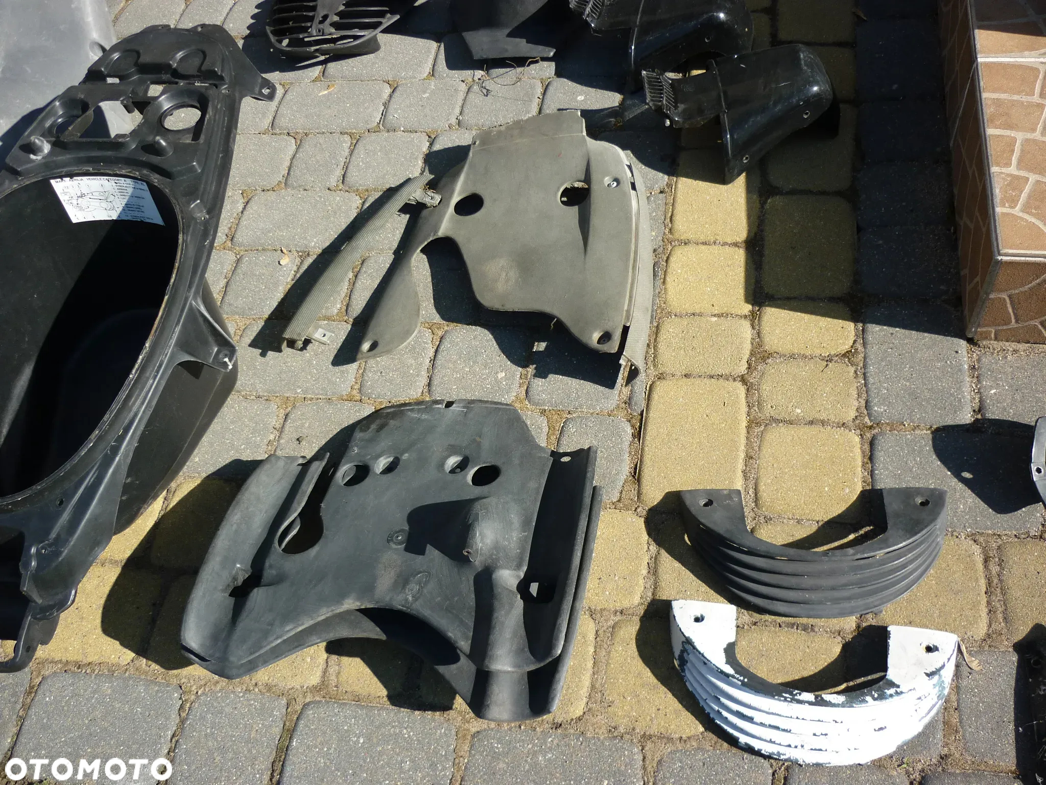 Błotnik lampa owiewka osłona licznik Aprilia SR 50, Rally - 21