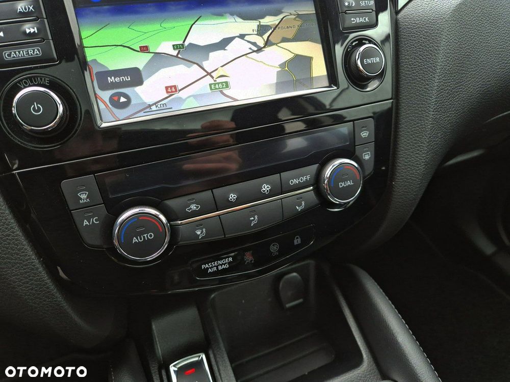 Nissan Qashqai 1.6 DCi N-Connecta EU6 - 16