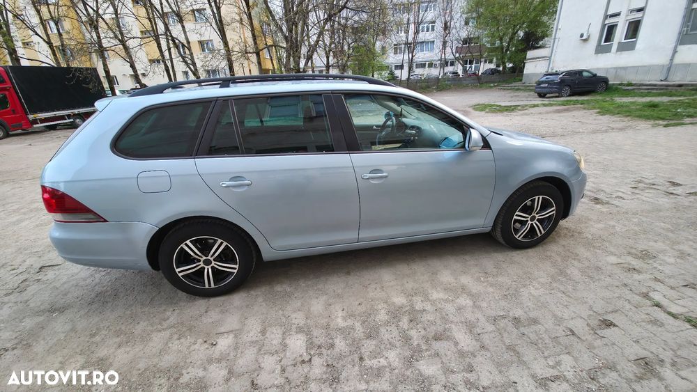 Volkswagen Golf 1.6 TDI DPF Comfortline - 4