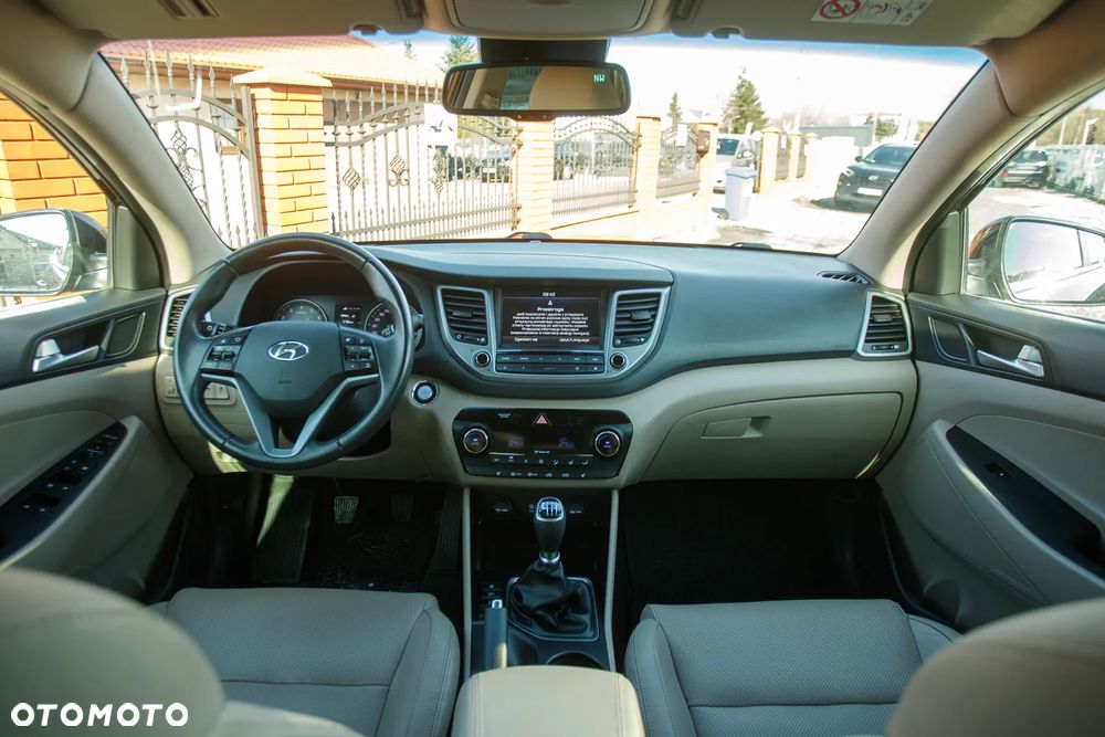 Hyundai Tucson 1.6 GDI BlueDrive Style 2WD - 29