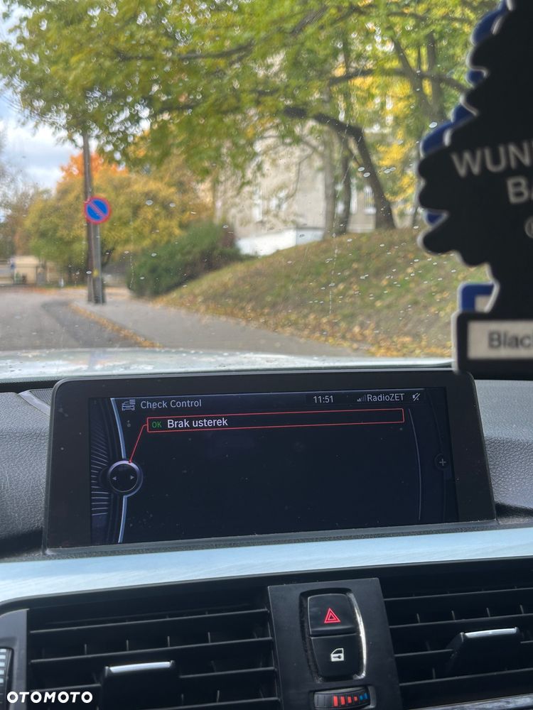 BMW Seria 3 335i xDrive M Sport - 11
