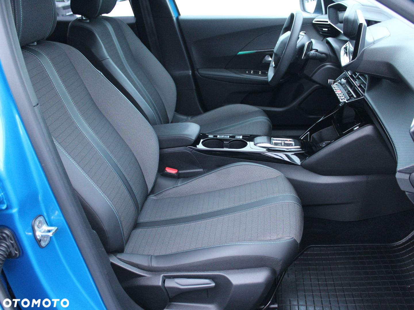 Peugeot 2008 1.2 PureTech Allure Pack S&S EAT8 - 9