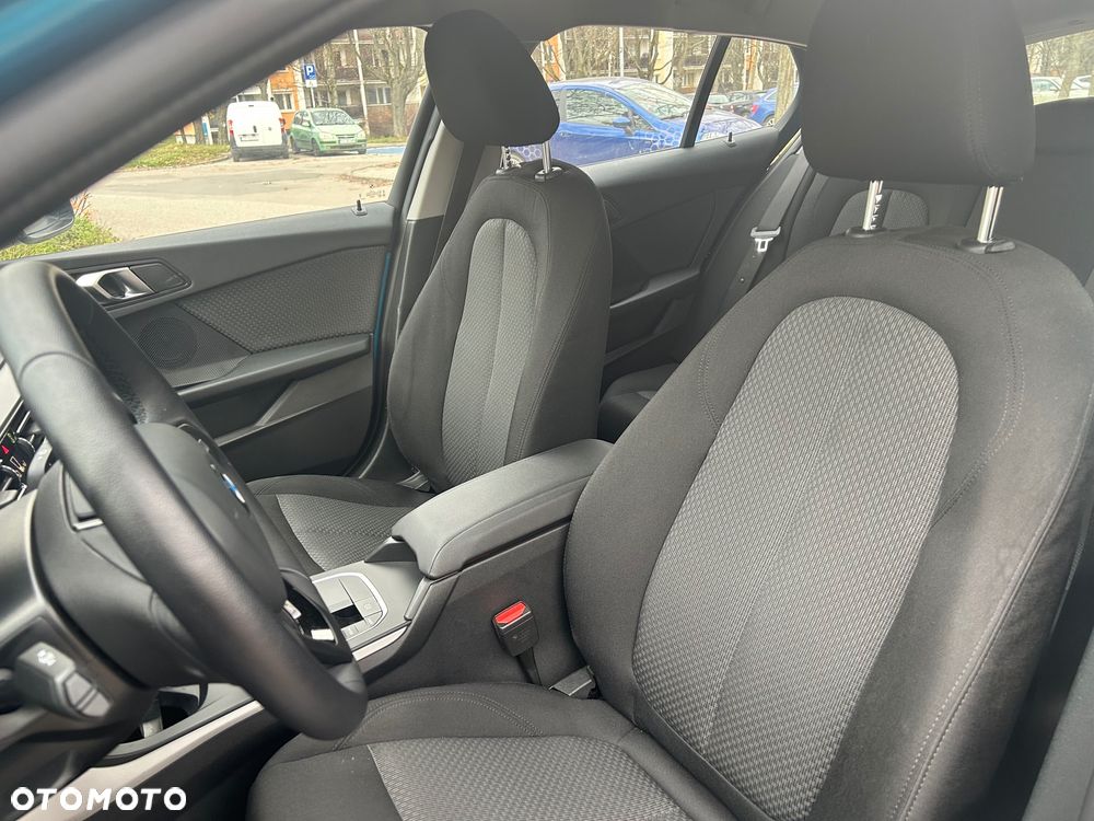 BMW Seria 1 118i Advantage - 9