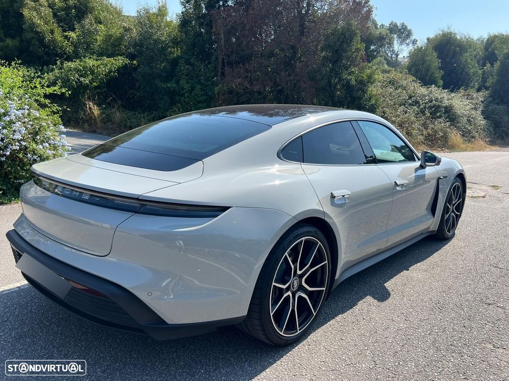 Porsche Taycan Standard - 11