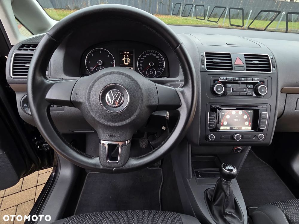 Volkswagen Touran 1.6 TDI DPF BlueMotion Technology STYLE - 31