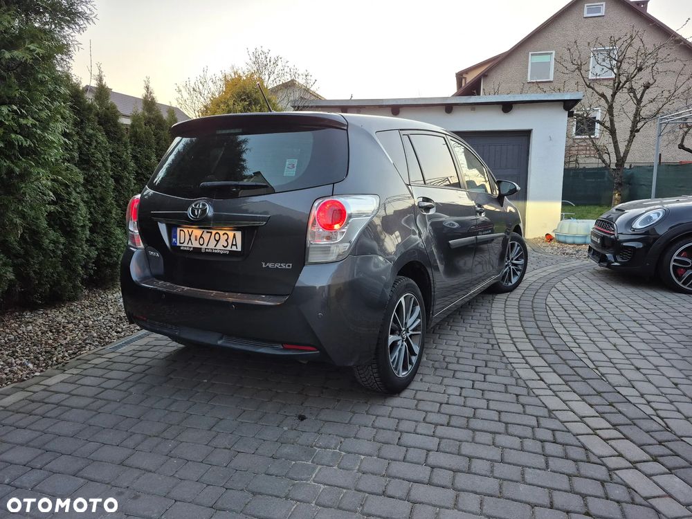 Toyota Verso 1.8 Prestige EU5 MS - 2