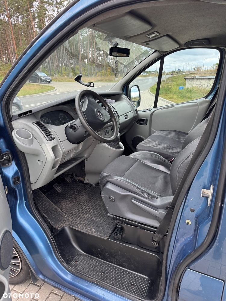 Opel Vivaro L2H1 2.9t - 11