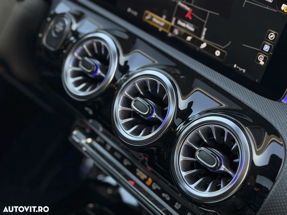 Mercedes-Benz CLA 250 - 23