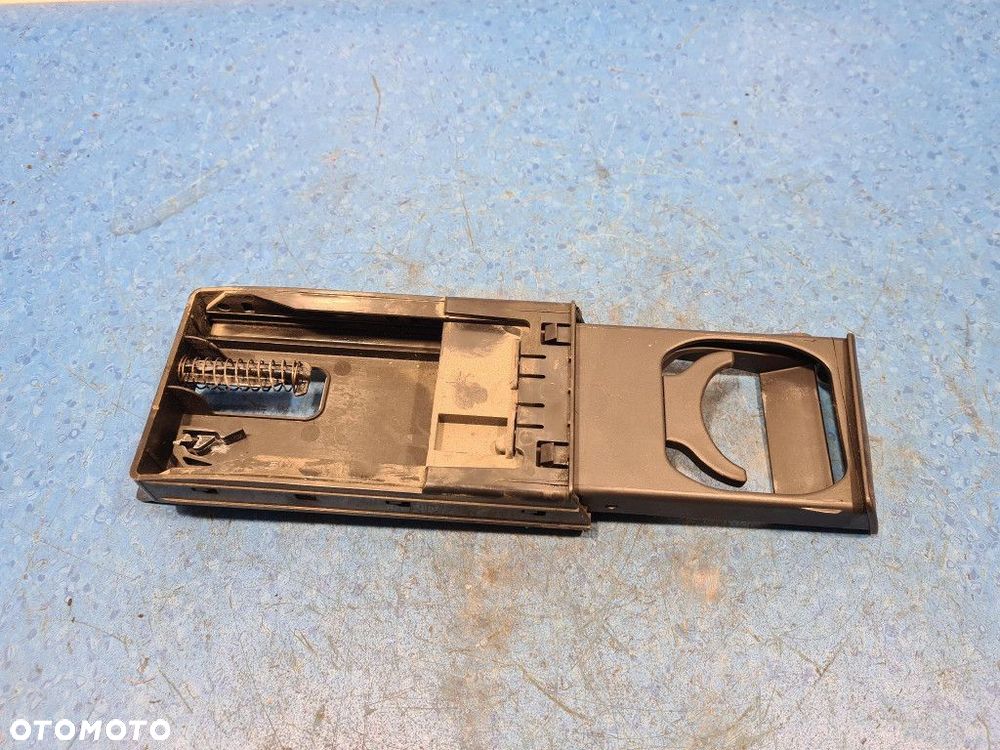 CITROEN C-CROSSER UCHWYT NA KUBEK CUP HOLDER GN621-04480 - 3