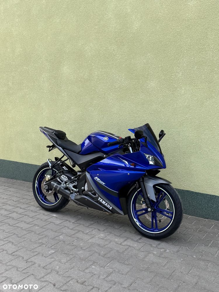 Yamaha YZF - 1