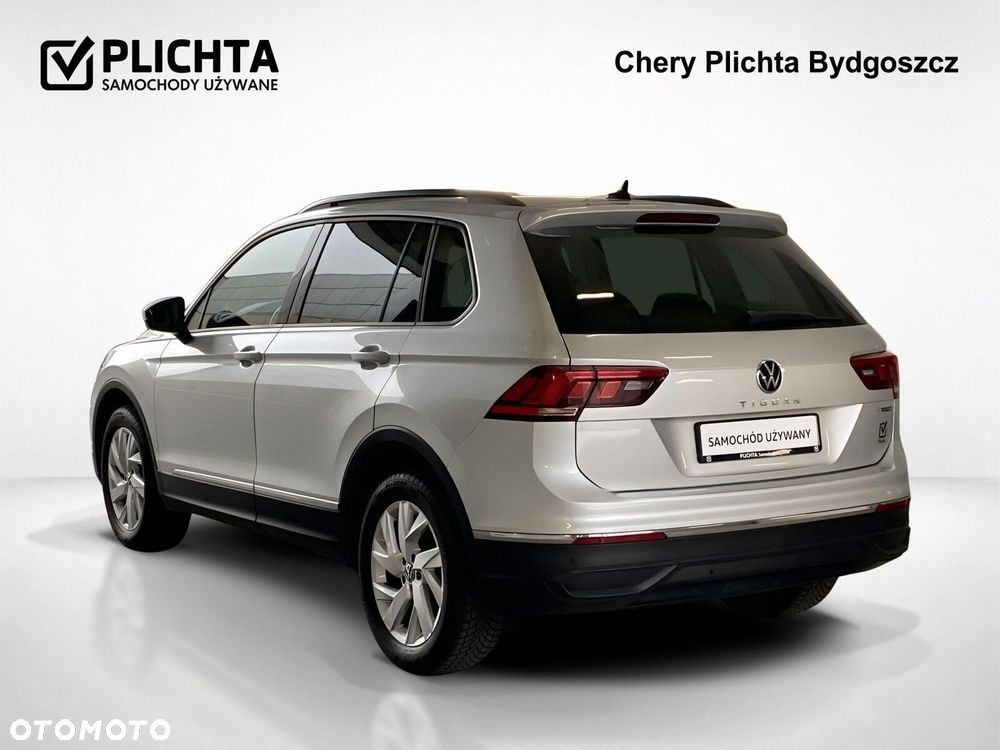 Volkswagen Tiguan 2.0 TSI 4Mot Life DSG - 4