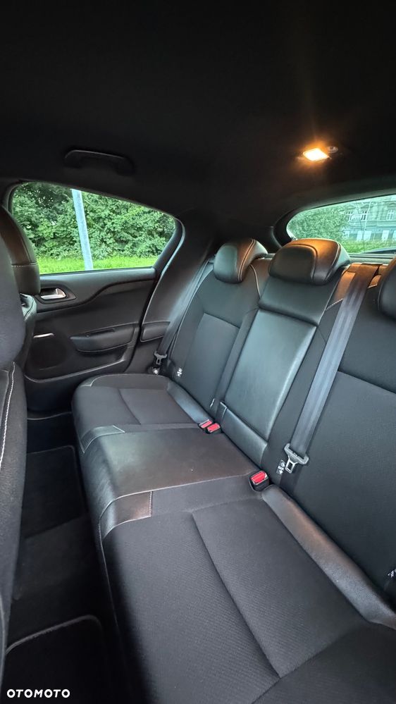 Citroën DS4 1.6 e-HDi SoChic MCP - 15