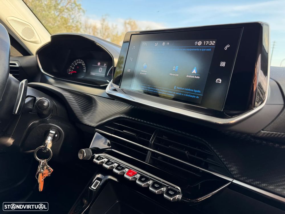 Peugeot 2008 PureTech 130 EAT8 Allure - 8