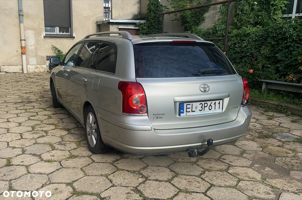 Toyota Avensis 1.8 VVT-i Luna - 5